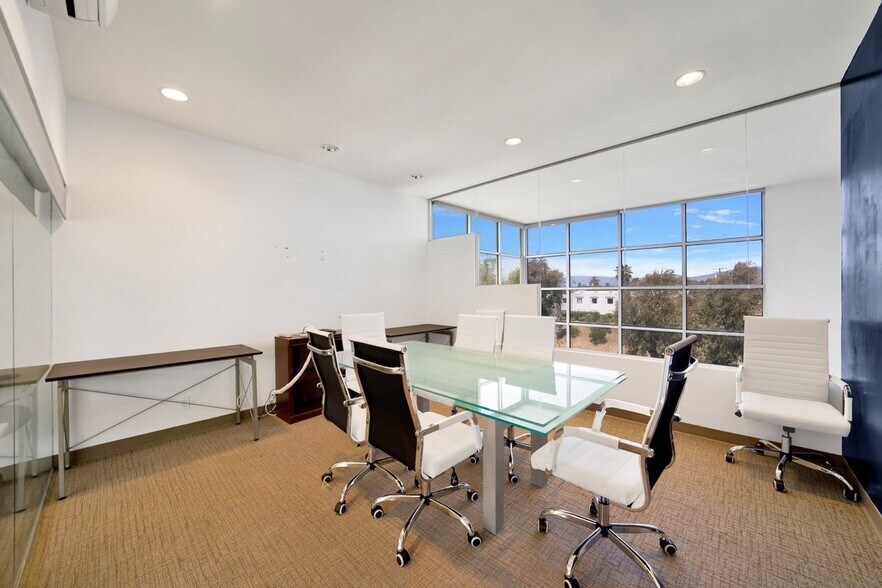 More Photos Of 1750 14th St, Santa Monica Loft Creative Space For Sale