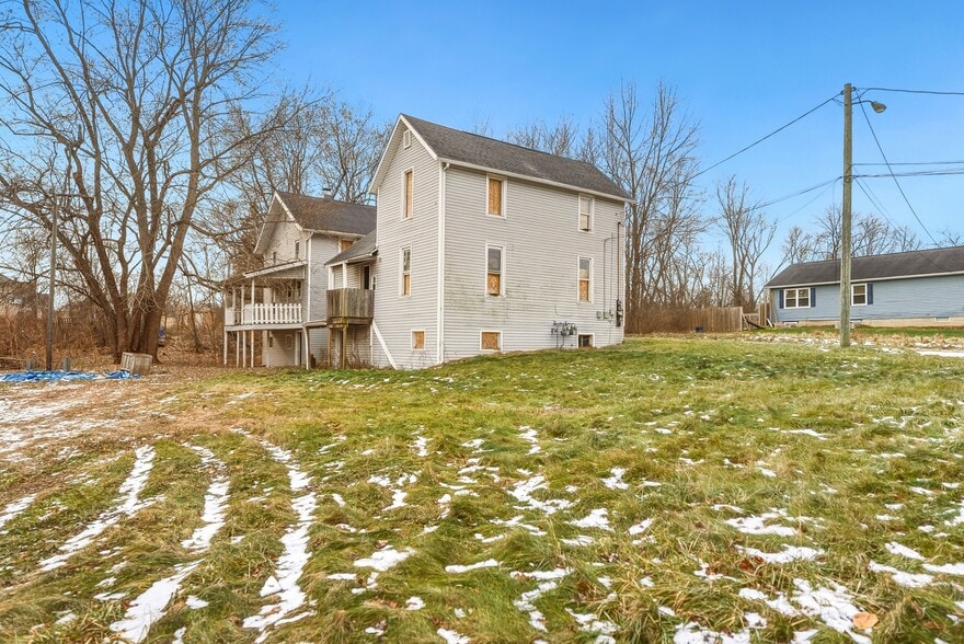 More Photos Of 763 Bowman St, Mansfield Multifamily For Sale