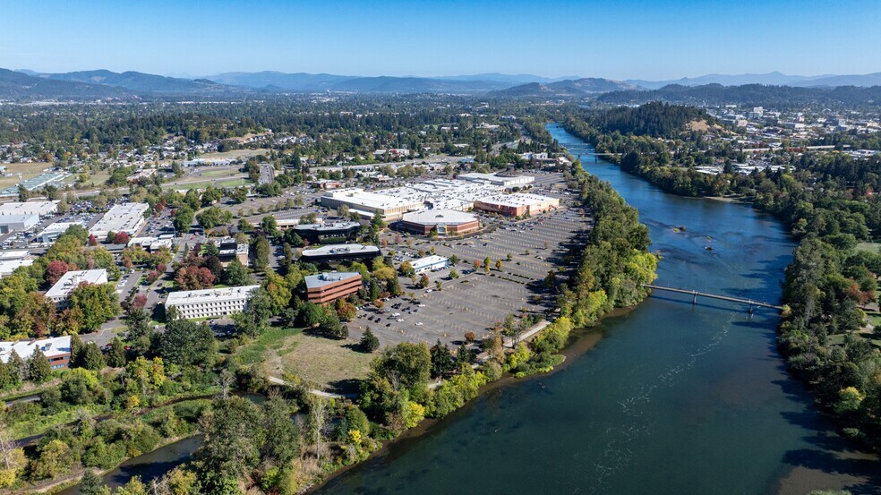 More Photos Of Valley River Center, Eugene Land For Sale