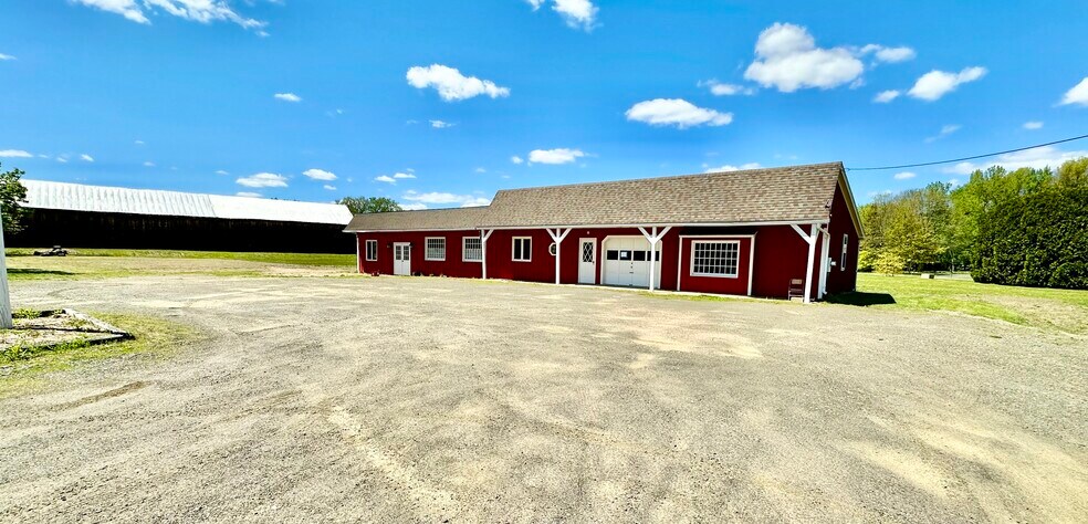 More Photos Of 10 Rocky Hill Rd, Hadley Freestanding For Lease