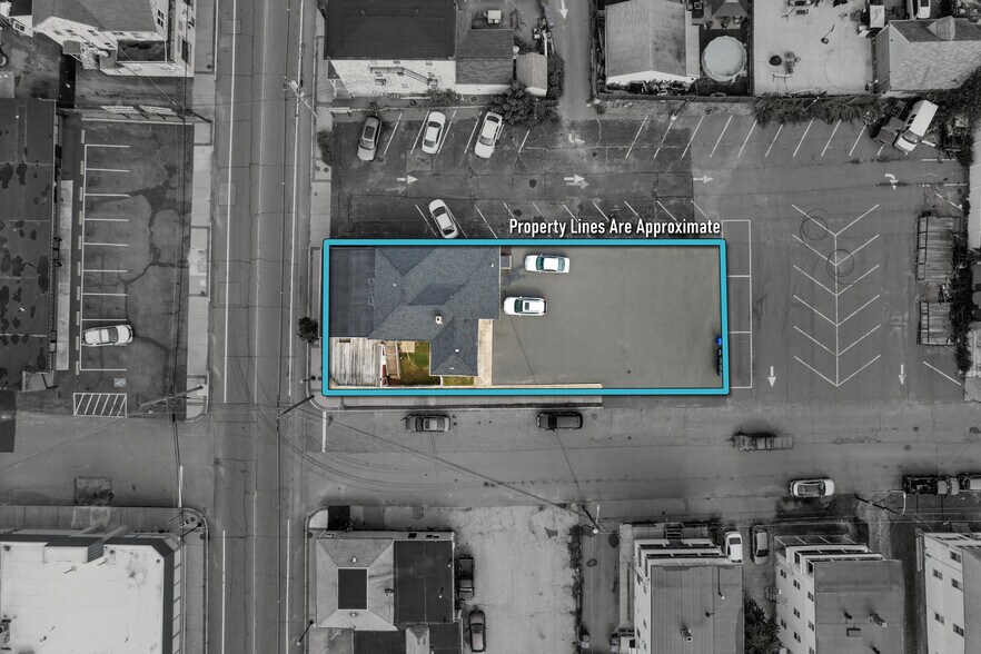 More Photos Of 1043-1045 Charles St, Providence Storefront Retail Residential For Sale