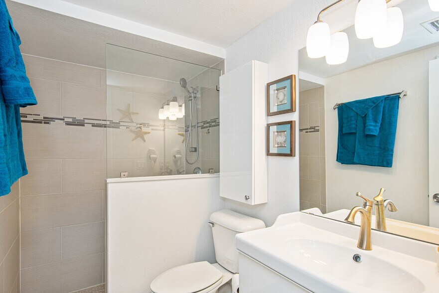 More Photos Of 217 Casey Key Rd, Nokomis Specialty For Sale