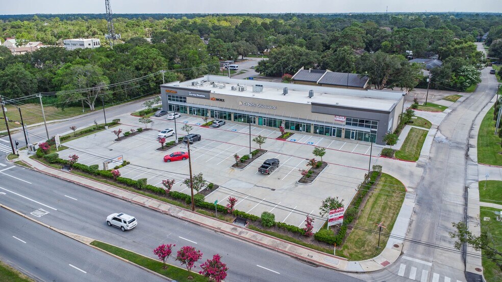 More Photos Of 501 S Friendswood Dr, Friendswood Storefront Retail Office For Lease