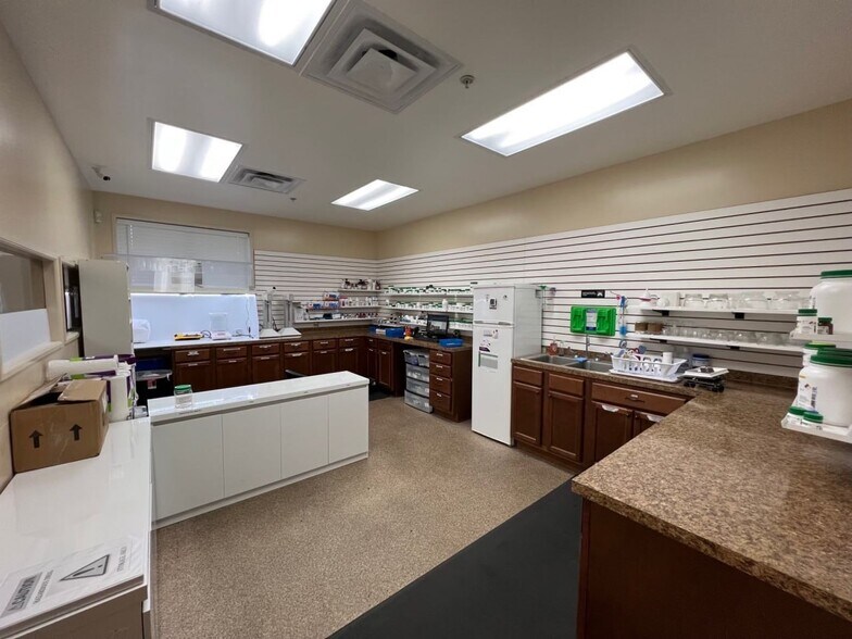 More Photos Of 723-753 CR 466, Lady Lake Medical For Sale