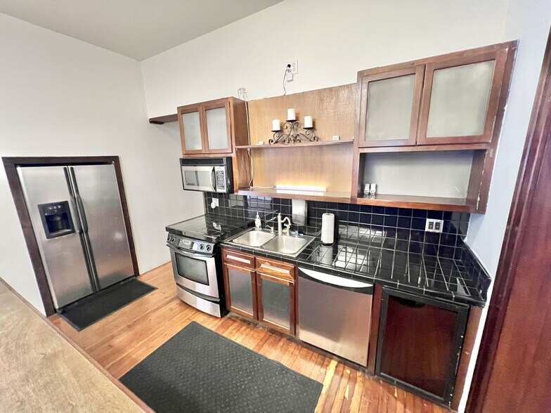 More Photos Of 606 E 6th St, Los Angeles Loft Creative Space For Sale