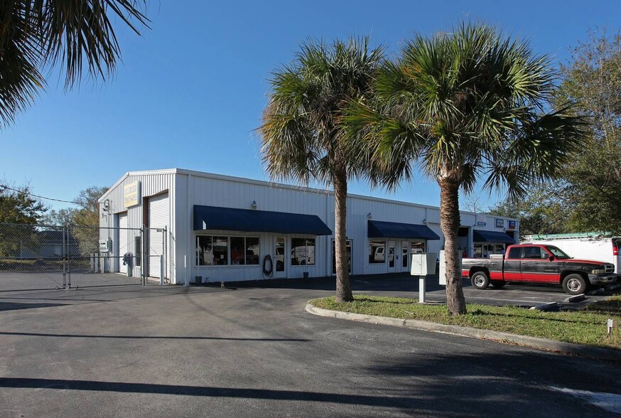 Primary Photo Of 656-664 SW Carter Ave, Port Saint Lucie Warehouse For Sale