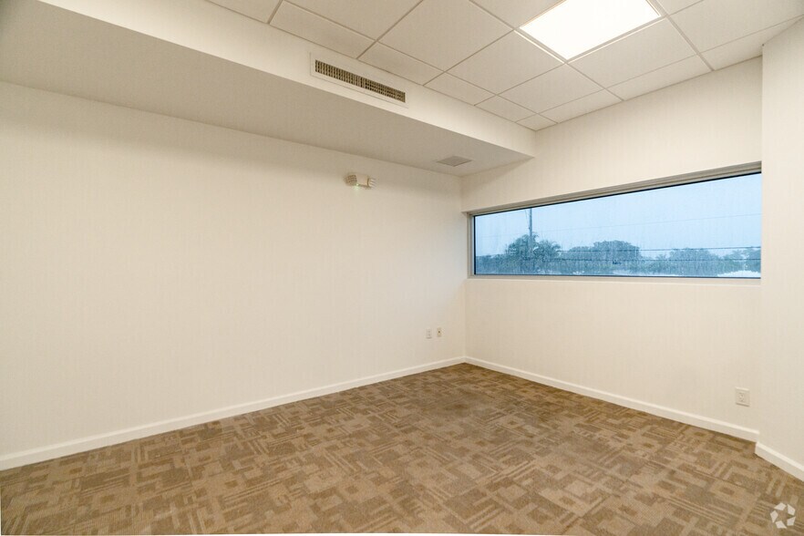 More Photos Of 2755 E Oakland Park Blvd, Fort Lauderdale Office For Lease
