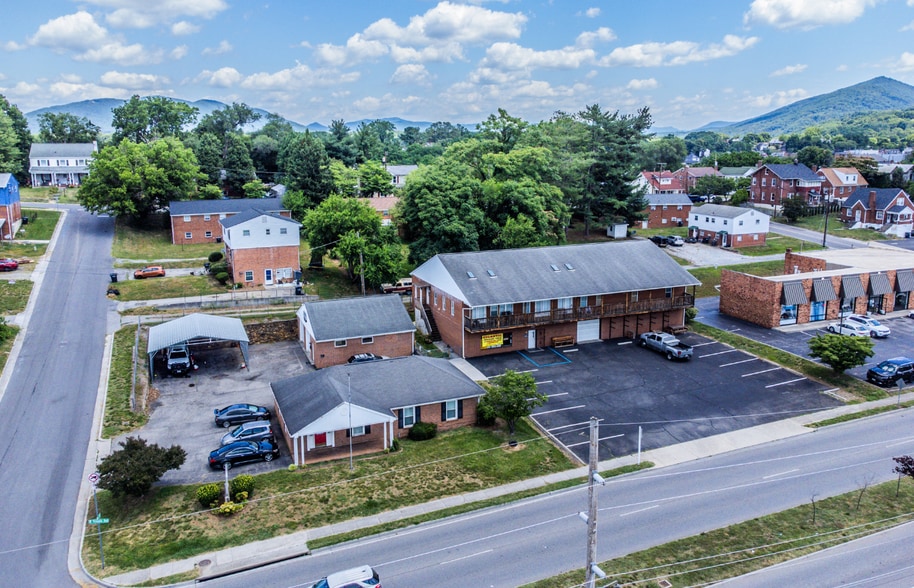 Primary Photo Of , Vinton General Retail For Sale