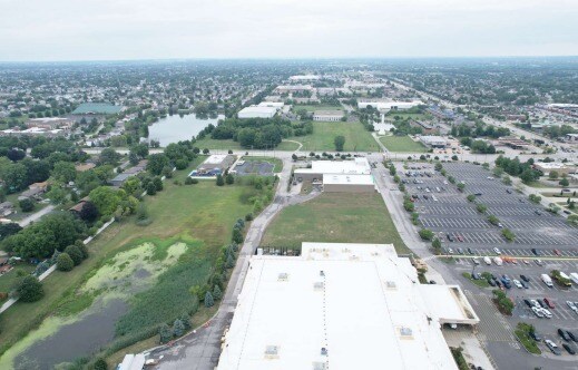 More Photos Of 663 Brook Forest Ave, Shorewood Convenience Store For Sale