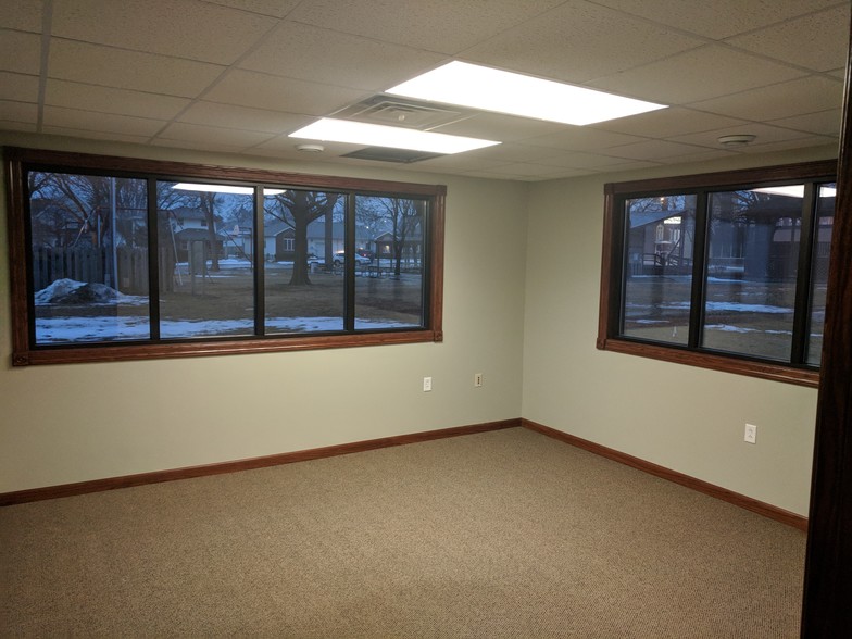 More Photos Of 223 Central Ave W, Clarion Office For Sale