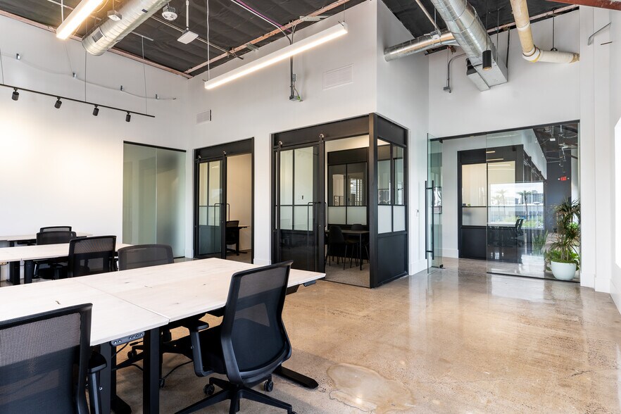 More Photos Of 9840-9850 N Central Expy, Dallas Coworking Space