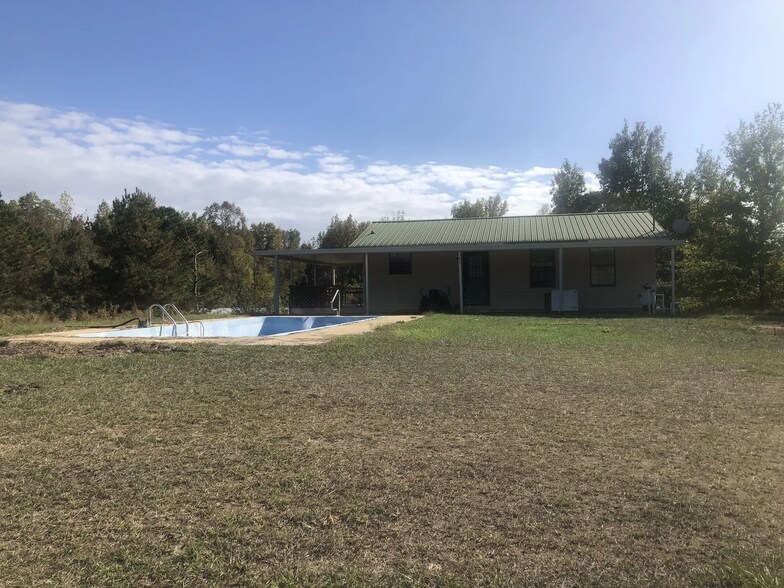 More Photos Of 683 Green St, Shorter Land For Sale