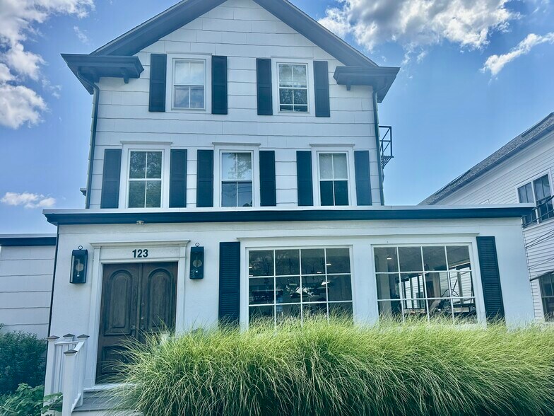 Primary Photo Of 123 Mason St, Greenwich Office For Lease