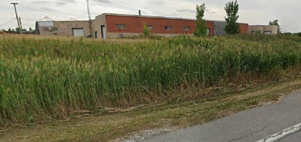 More Photos Of 4025-4025 Boul Leman, Laval Warehouse For Sale