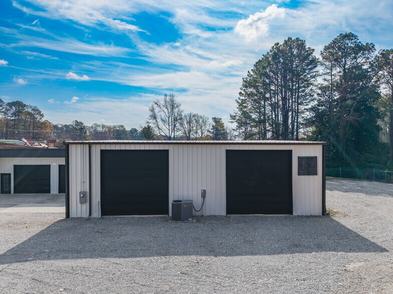 More Photos Of 540 E Church St, Jasper Auto Repair For Sale