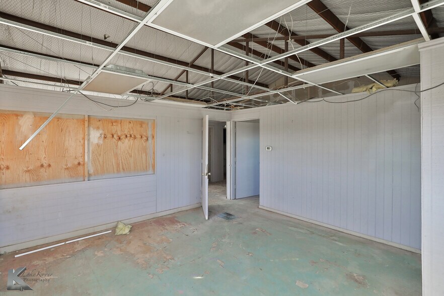 More Photos Of 9746 FM 605, Merkel Industrial For Sale