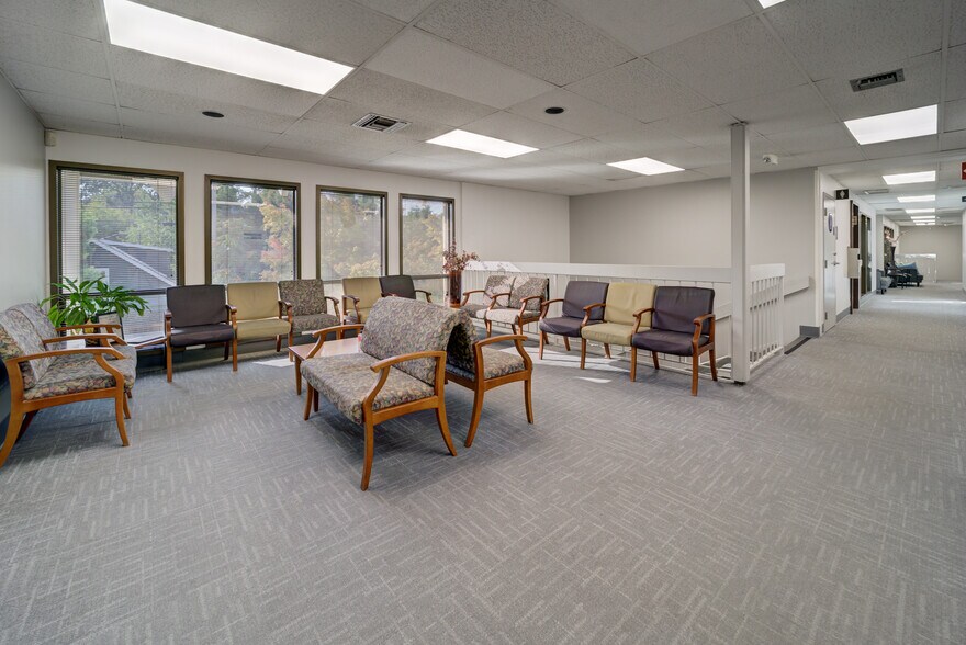 More Photos Of 2650 21st St, Sacramento Medical For Lease