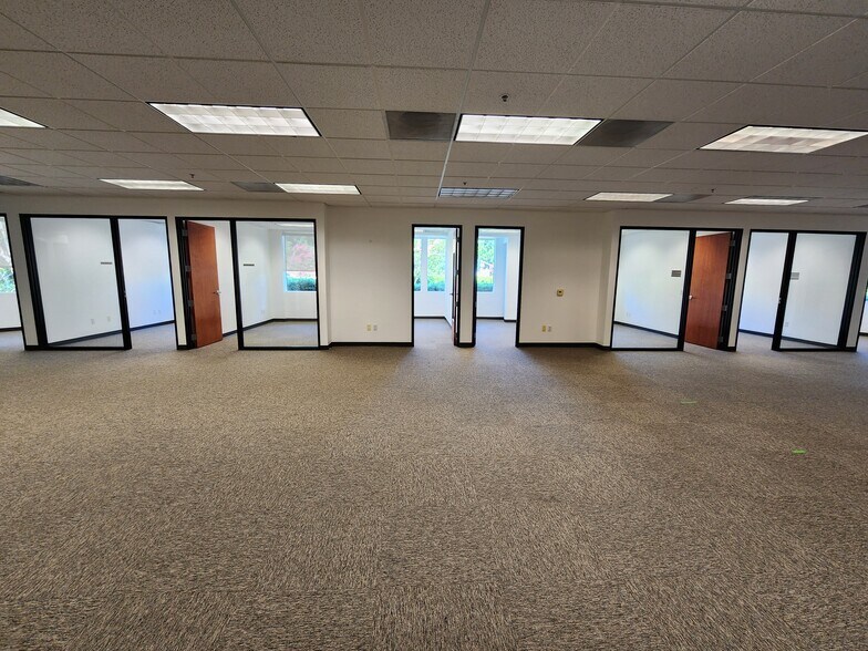 More Photos Of 3700 Hilborn Rd, Fairfield Medical For Sale