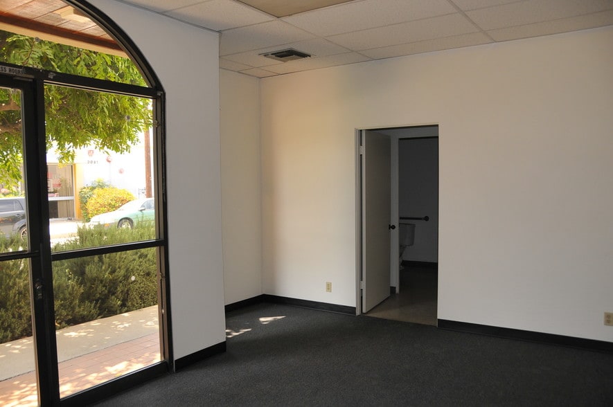 More Photos Of 12350 Montague St, Pacoima Warehouse For Lease