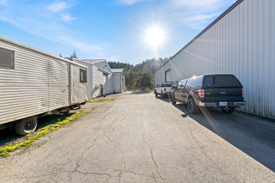 More Photos Of 10466 Sunnyside Rd SE, Jefferson Warehouse For Sale