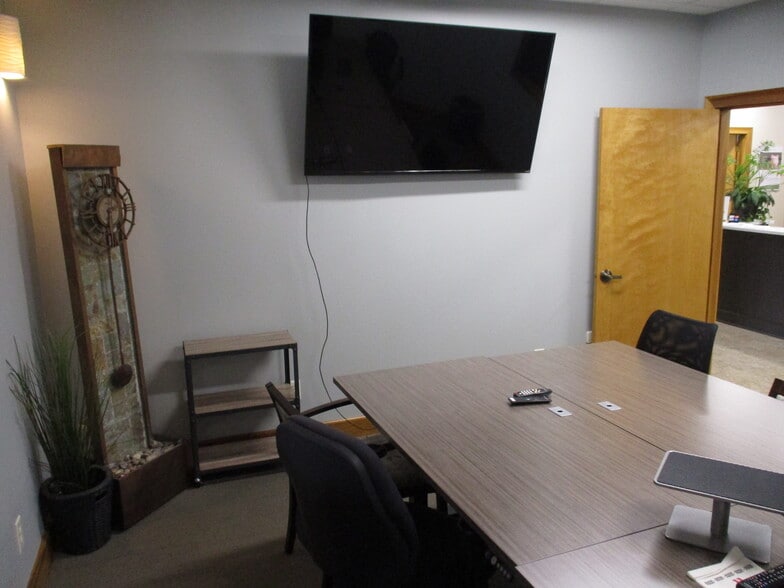 More Photos Of 660 Patrick Pl, Brownsburg Office For Sale