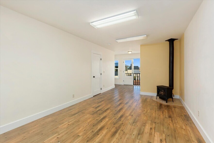 More Photos Of 902 S Main St, Buena Vista Storefront Retail Residential For Sale