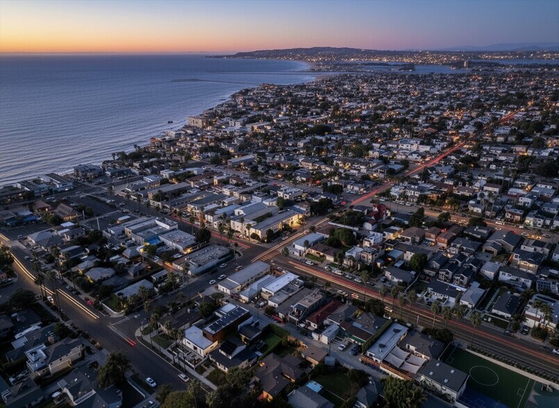 Primary Photo Of 4673 Point Loma Ave, San Diego Apartments For Sale