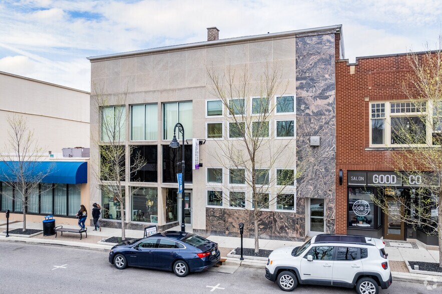 More Photos Of 2140 Front St, Cuyahoga Falls Storefront Retail Office For Lease