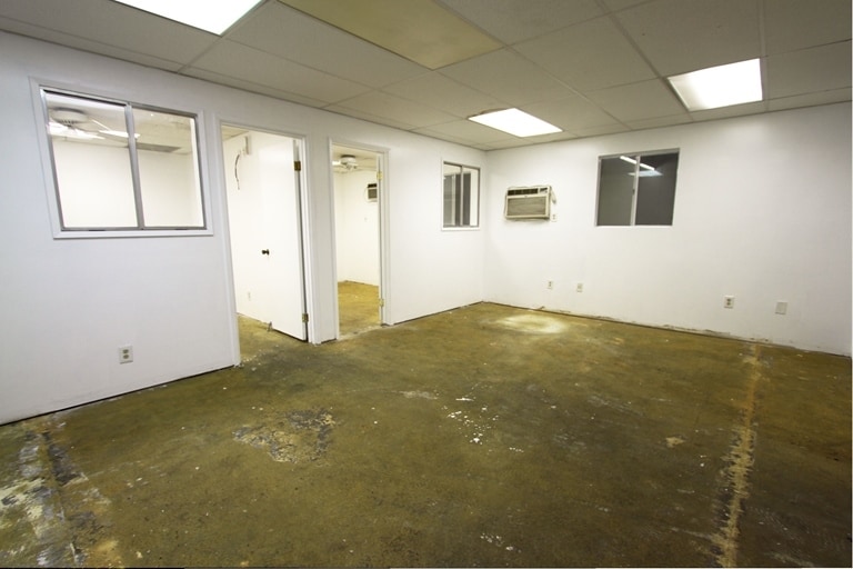 More Photos Of 1210 E Lexington Ave, Pomona Warehouse For Lease