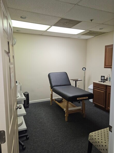 More Photos Of 3128 William Penn Hwy, Easton Storefront Retail Office For Lease