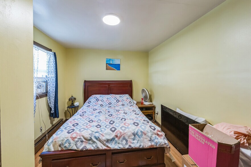 More Photos Of 211-17 Main St, Royersford Bar For Sale