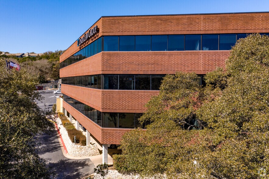 More Photos Of 8834 N Capital of Texas Hwy, Austin Office For Lease