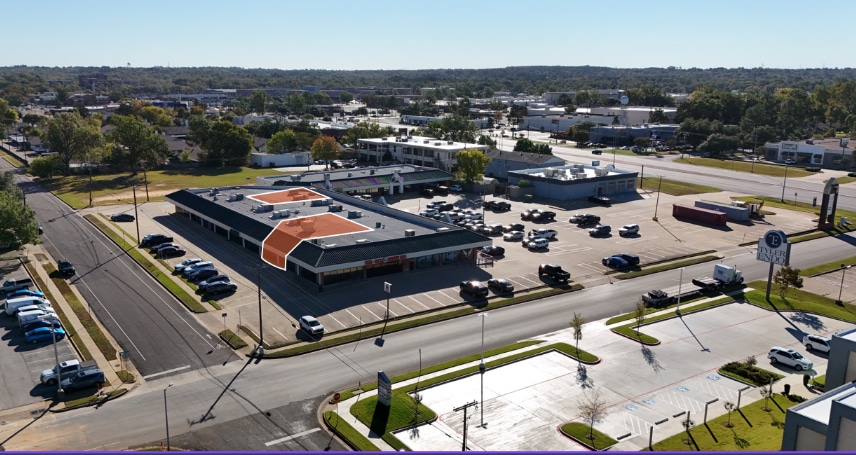 More Photos Of 535 SW Loop 323, Tyler Unknown For Lease