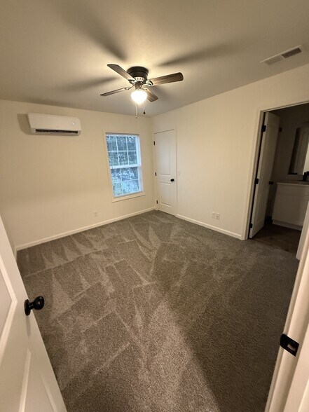 More Photos Of 220 Morningside Dr, Benton Apartments For Sale