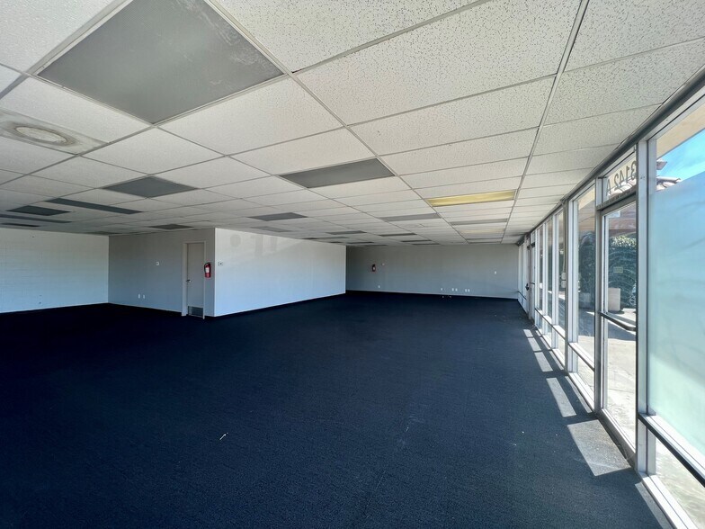 More Photos Of 3100-3142 Plaza Blvd, National City Unknown For Lease