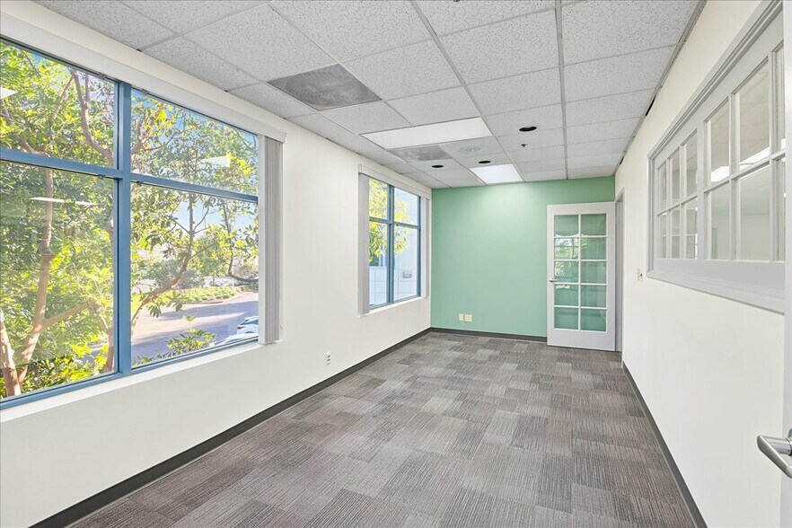 More Photos Of 12 Mauchly, Irvine Office Residential For Sale