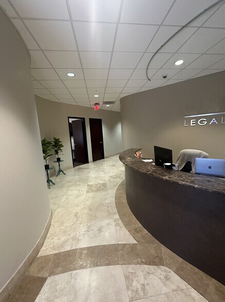 More Photos Of 4974 S Rainbow Blvd, Las Vegas Office For Sale