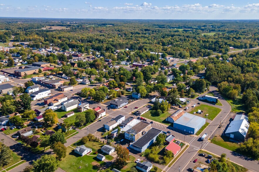 More Photos Of 116 Main St, Cornell Bar For Sale