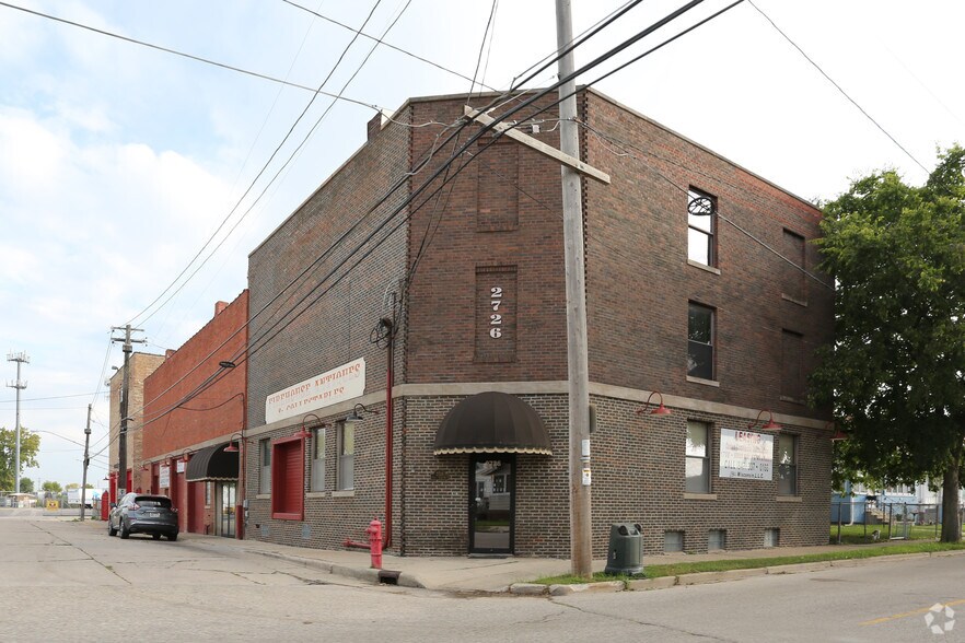 More Photos Of 2726 63rd St, Kenosha Office Residential For Sale