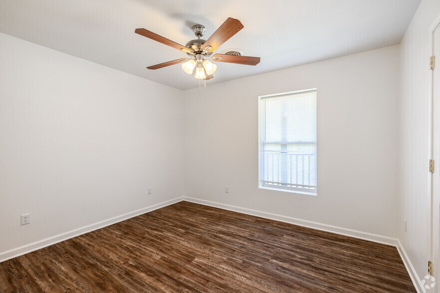 More Photos Of 145 Lois Ln, Morehead Apartments For Sale