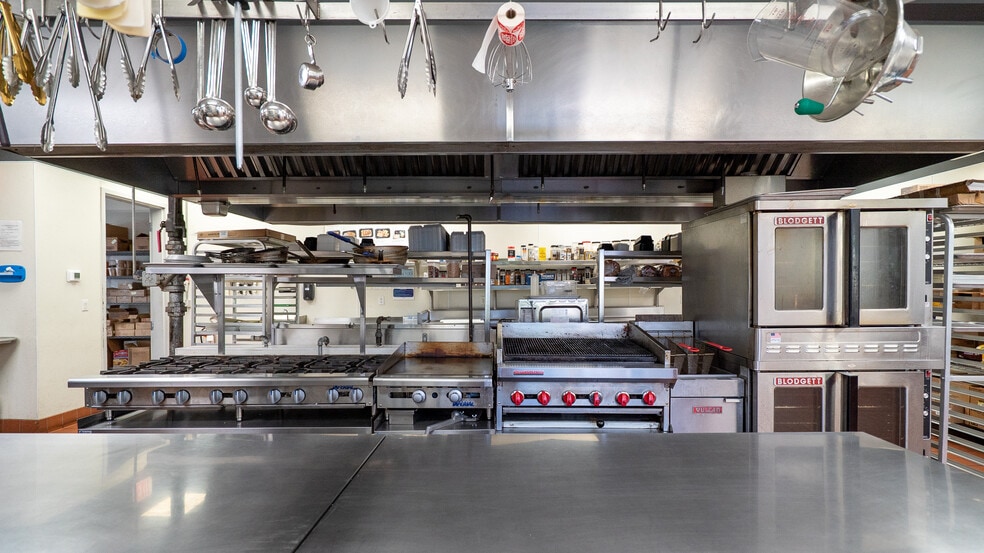 More Photos Of 72 NW 79th St, Miami Restaurant For Sale