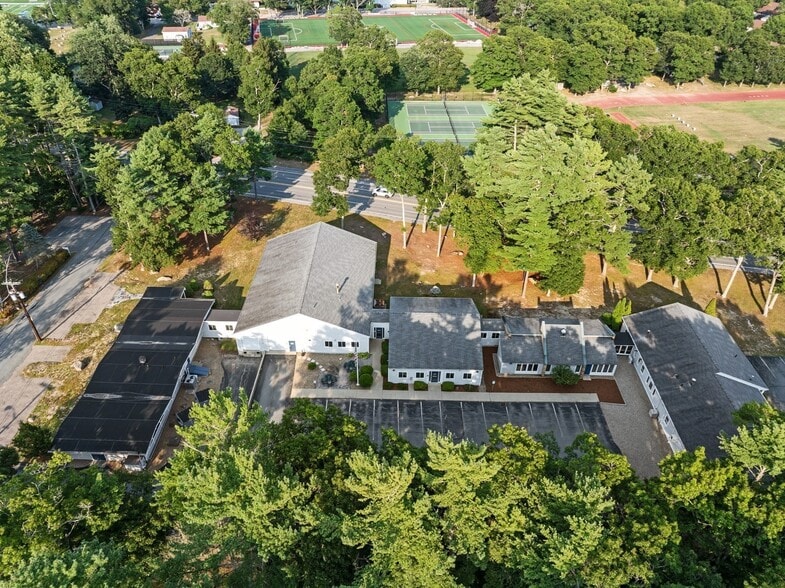 More Photos Of 513 Mill St, Marion Research And Development For Sale