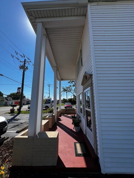 More Photos Of 531 Old State Route 74, Cincinnati General Retail For Sale