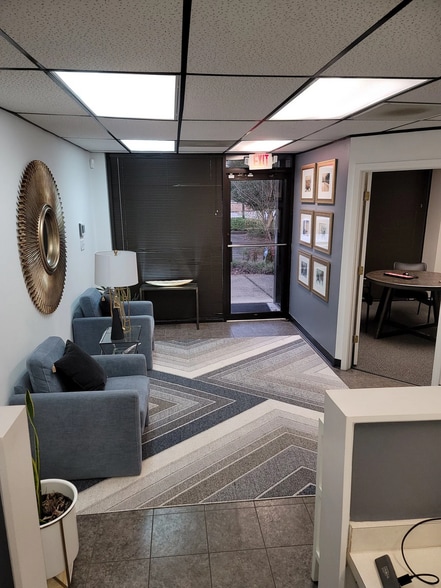 More Photos Of 120 Commerce Cir, Fayetteville Office For Sale