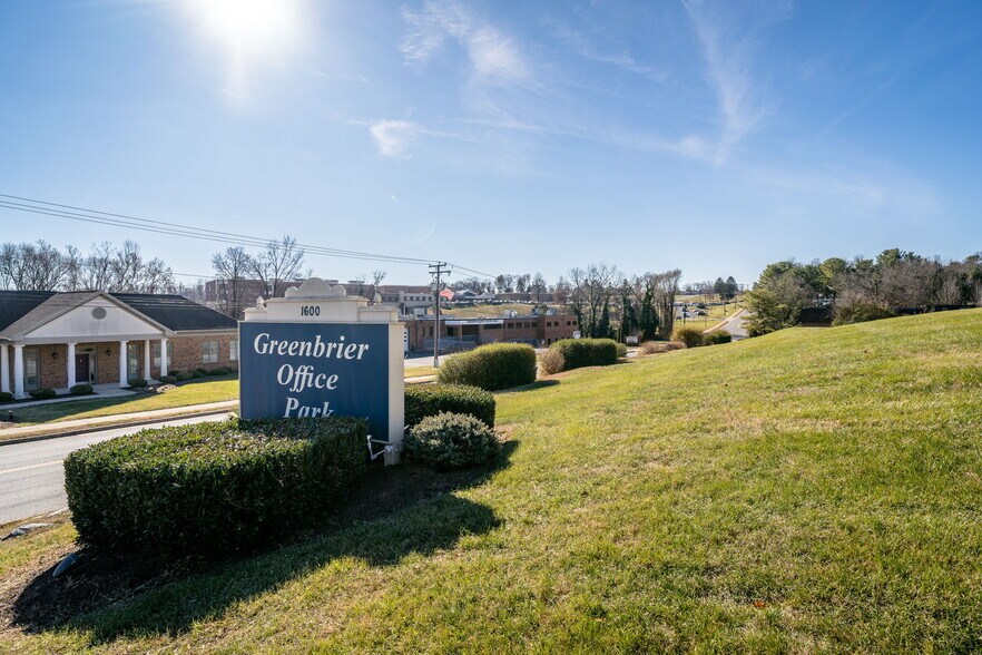 More Photos Of 1600 N Coalter St, Staunton Office For Lease