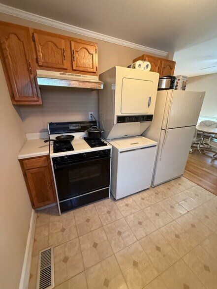 More Photos Of 2113 Wrightsville Ave, Wilmington Flex For Sale