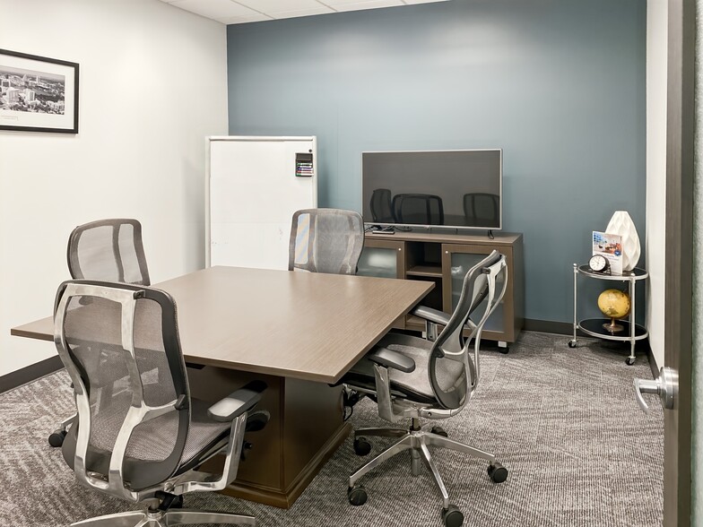 More Photos Of 1000 Highland Colony Pky, Ridgeland Coworking Space