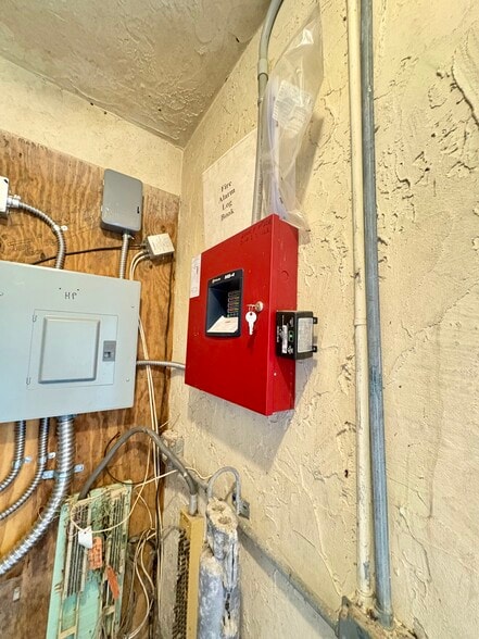 More Photos Of 1111 SW 4th St, Fort Lauderdale Apartments For Sale