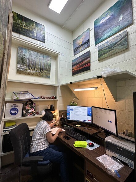 More Photos Of 3135 Lower Kula Rd, Kula Storefront Retail Office For Sale