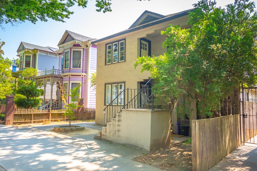 More Photos Of 1412 F St, Sacramento Apartments For Sale